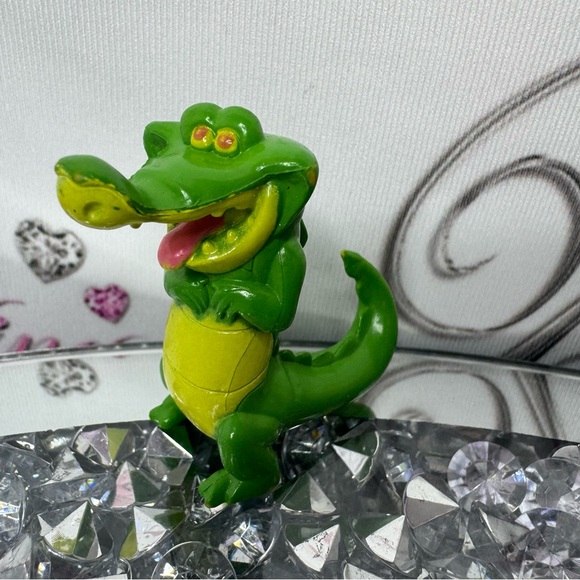 Disney Peter Pan Crocodile Tick Tock Mini Figure smirking laughing teeth - Picture 3 of 5